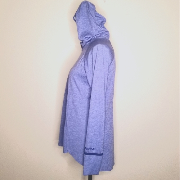 Marmot hooded running shirt front side vents - Picture 6 of 9